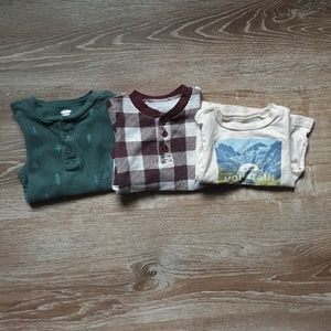 2 long sleeved onesies 1 long sleeved tee